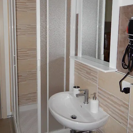 Apartment Jolie Plaine *