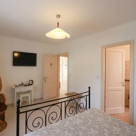 Jolie Plaine Apartment *